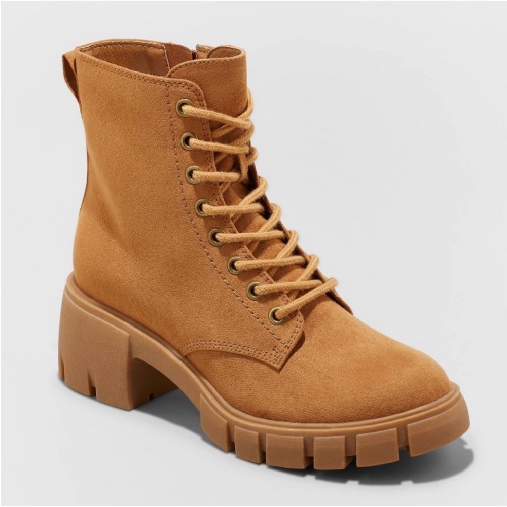 NWT Universal Thread Brown Lace-Up Boots | SEE ALL PICTURES & DESCRIPTION
